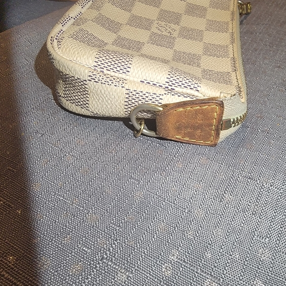 Louis Vuitton Damier Azure Mini Bag Pouch - Picture 11 of 11